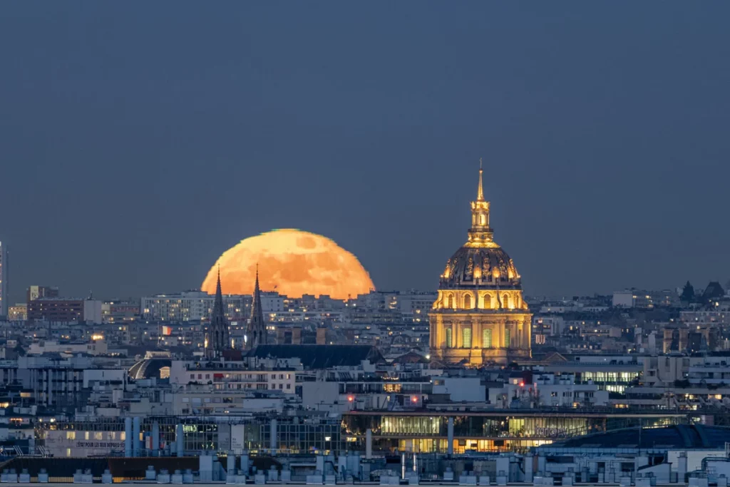 photo Lever de Lune parisien (Gwenael BLANCK)